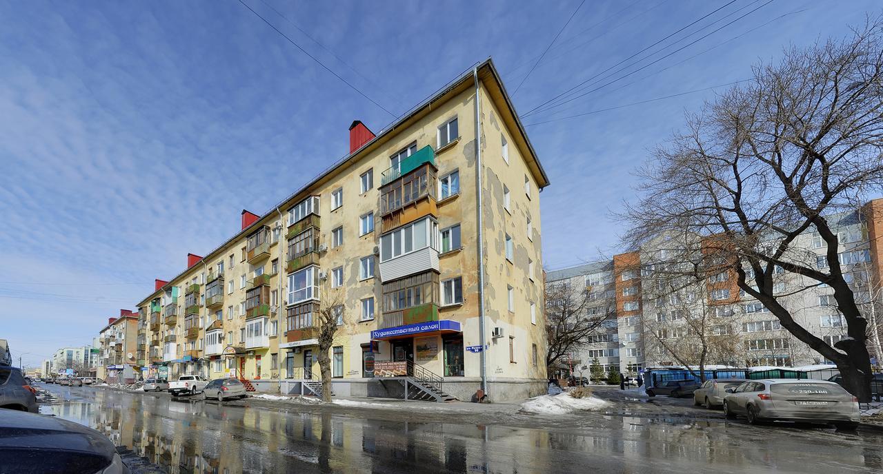 Omsk Sutki Apartments At Pushkina 99 Floor 3 Ngoại thất bức ảnh